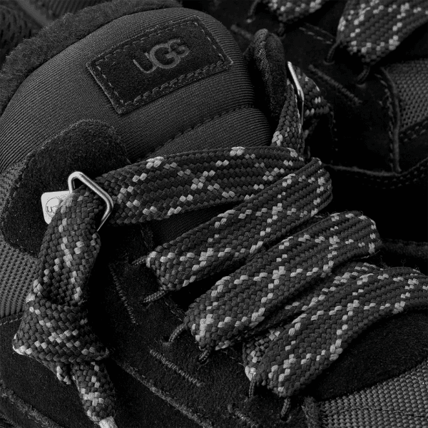 UGG Lowmel Black