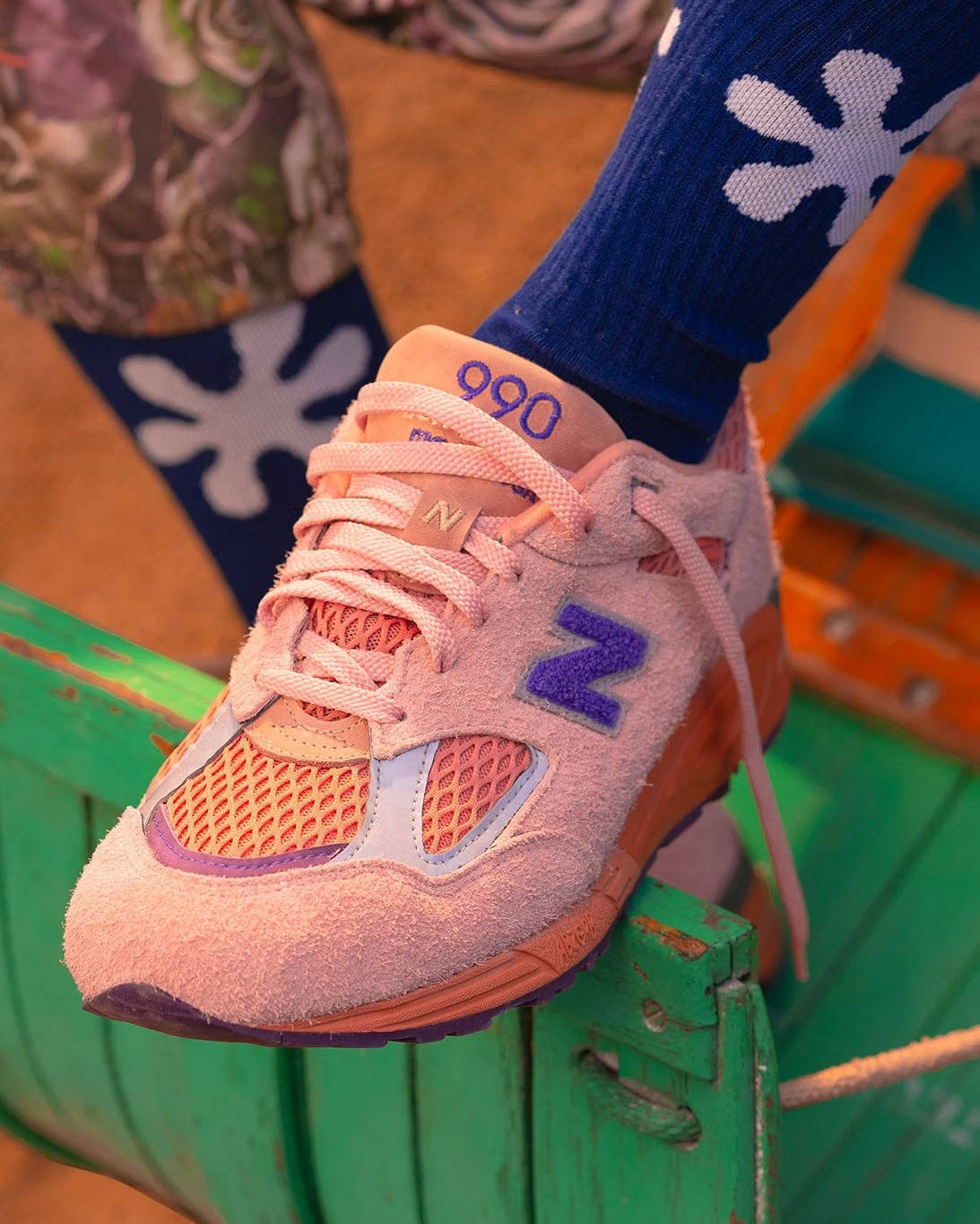 salehe bembury x new balance 990v2 sands be the time