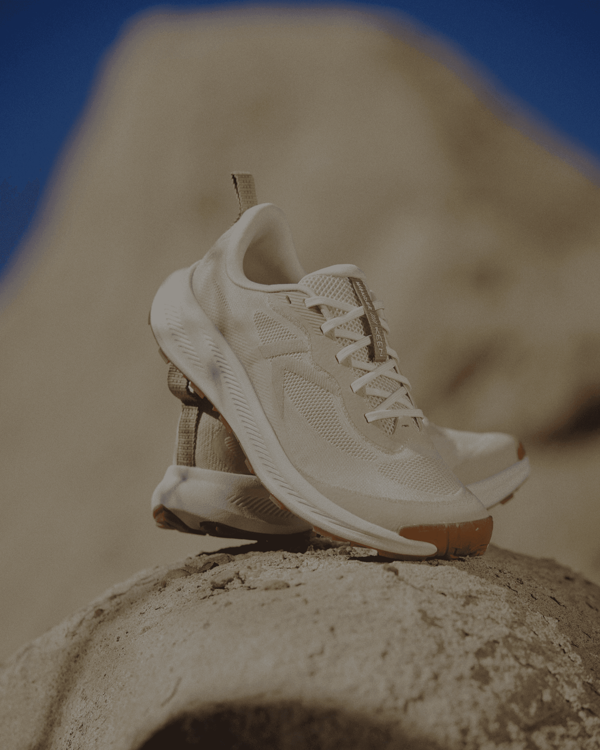keen wander product shot outside