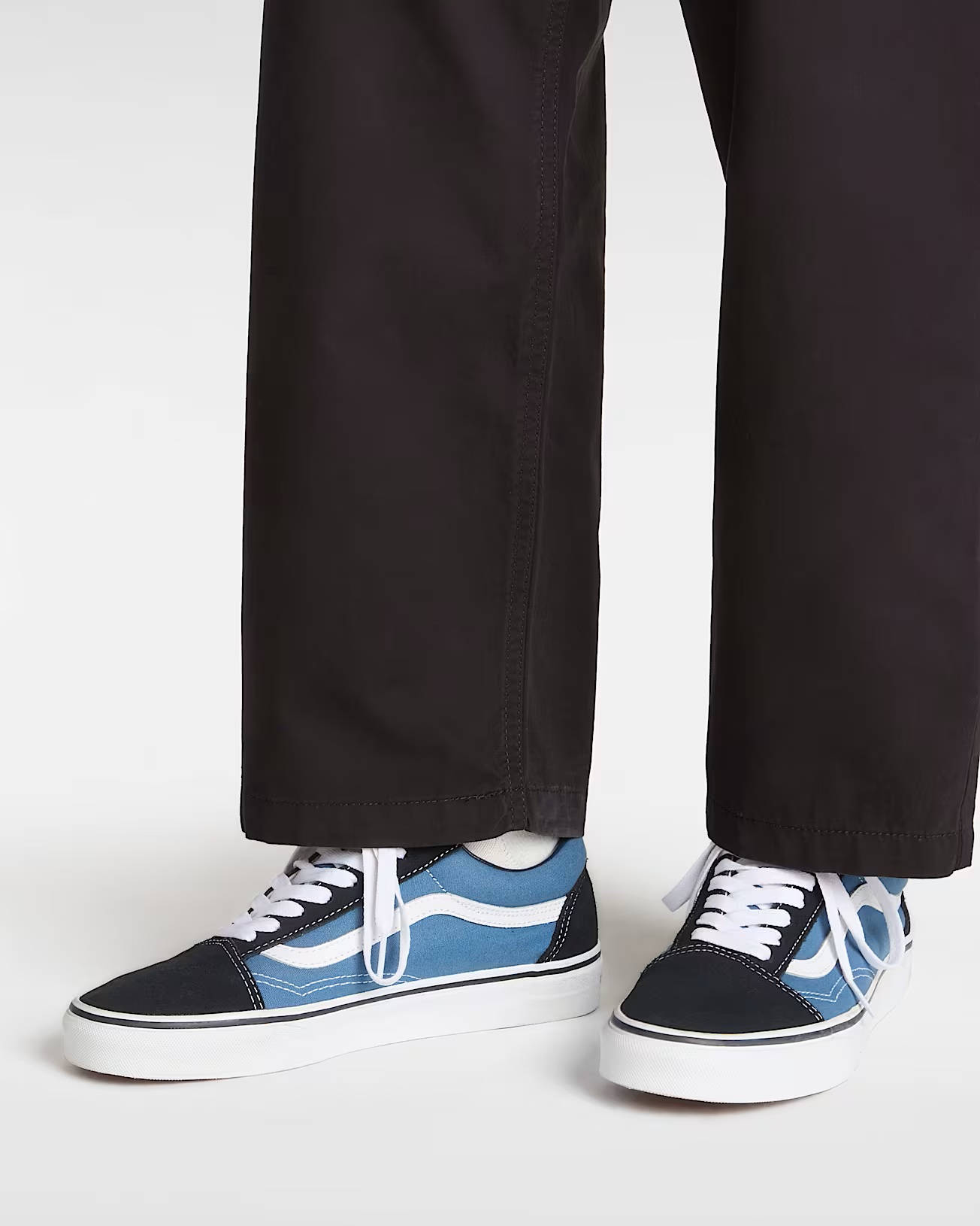 Vans Old Skool Blue editorial