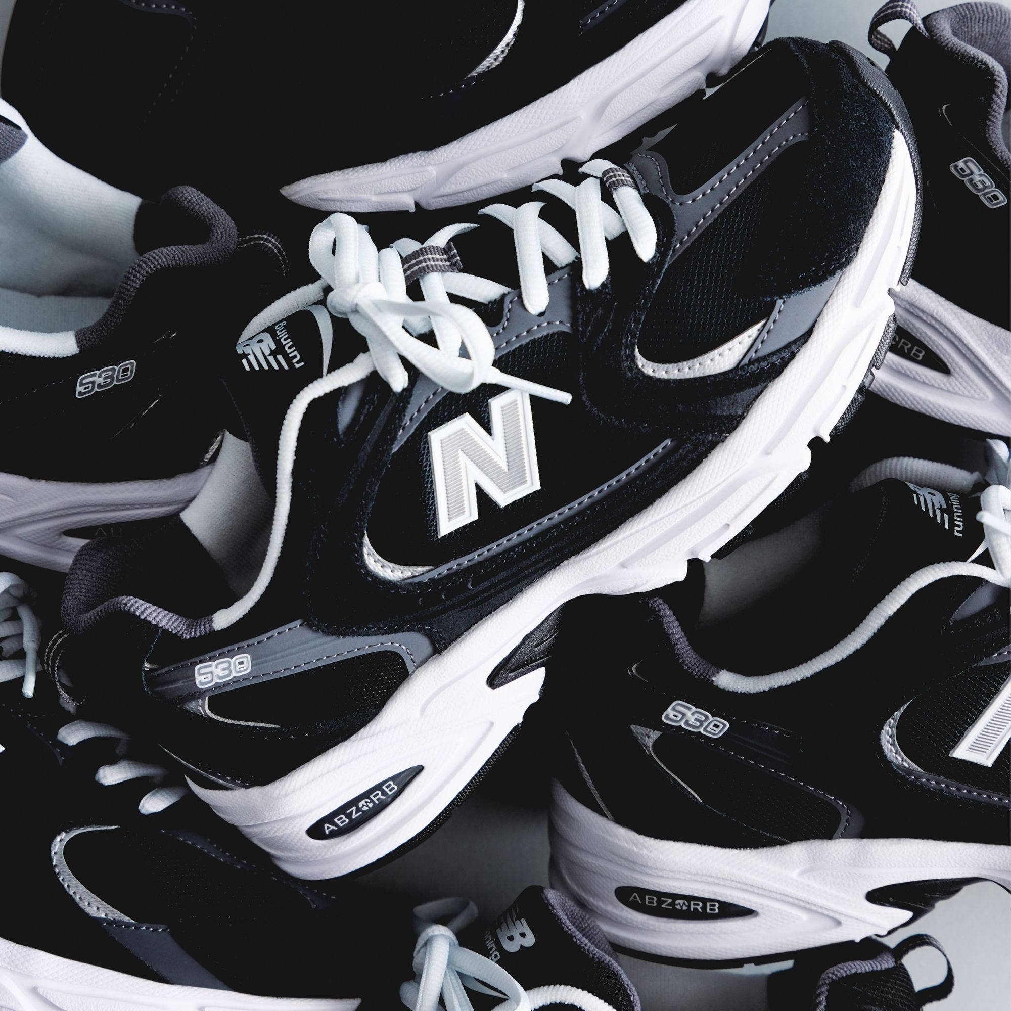 New Balance 530 Classic Black Grey MR530CC feature