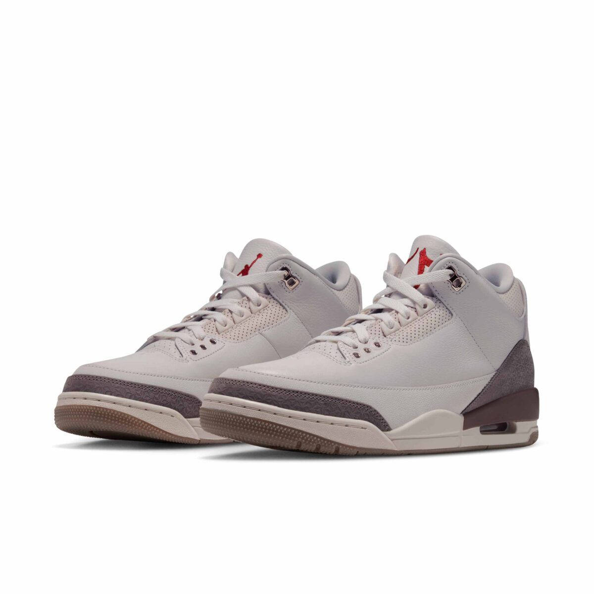 Air Jordan 3 Middle East IX6986 047 front