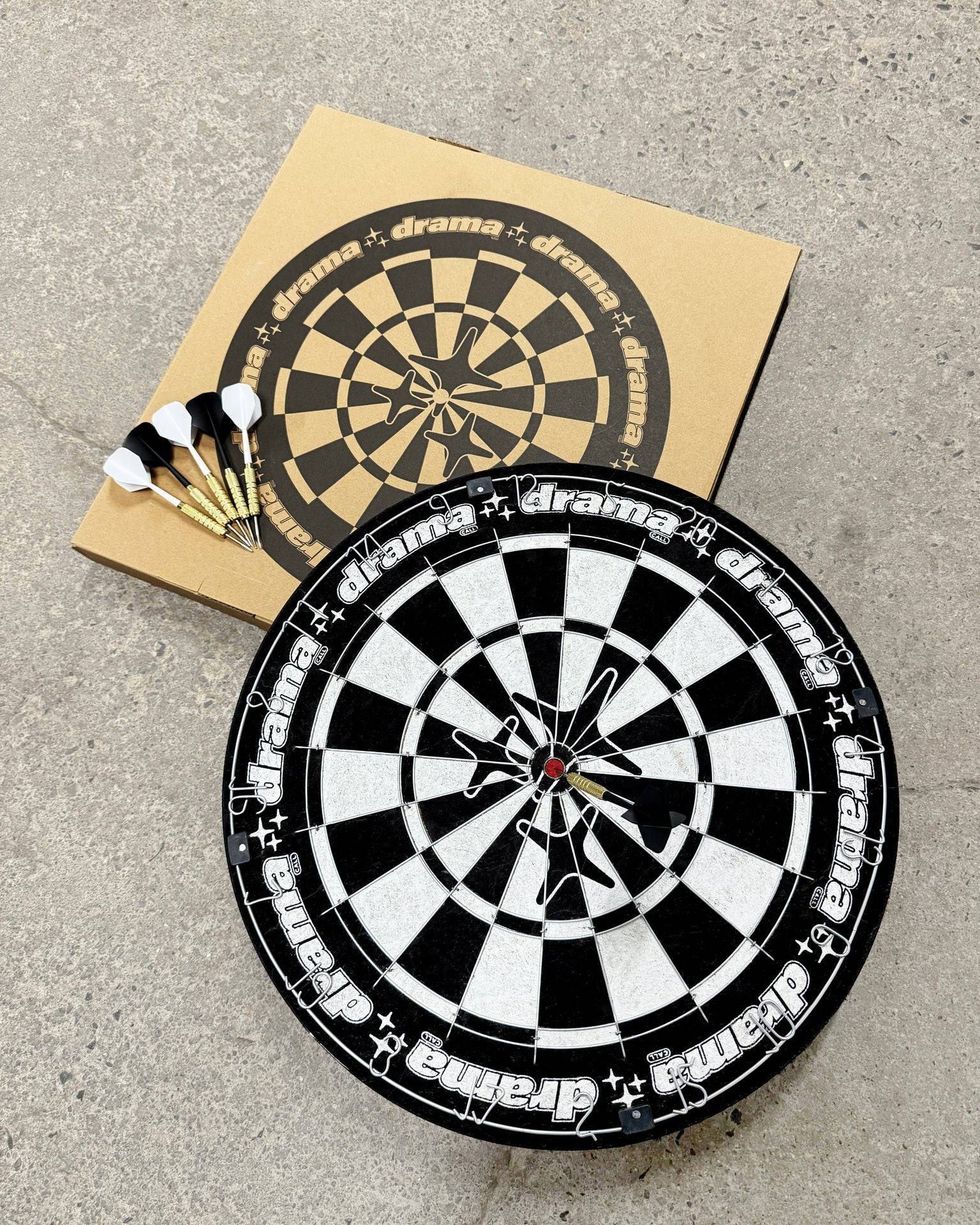 Drama Calls Sta dartboard