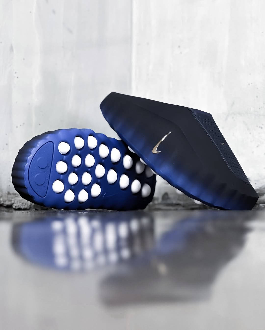 nike mind 001 blackened blue