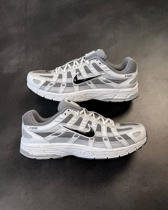 Nike©