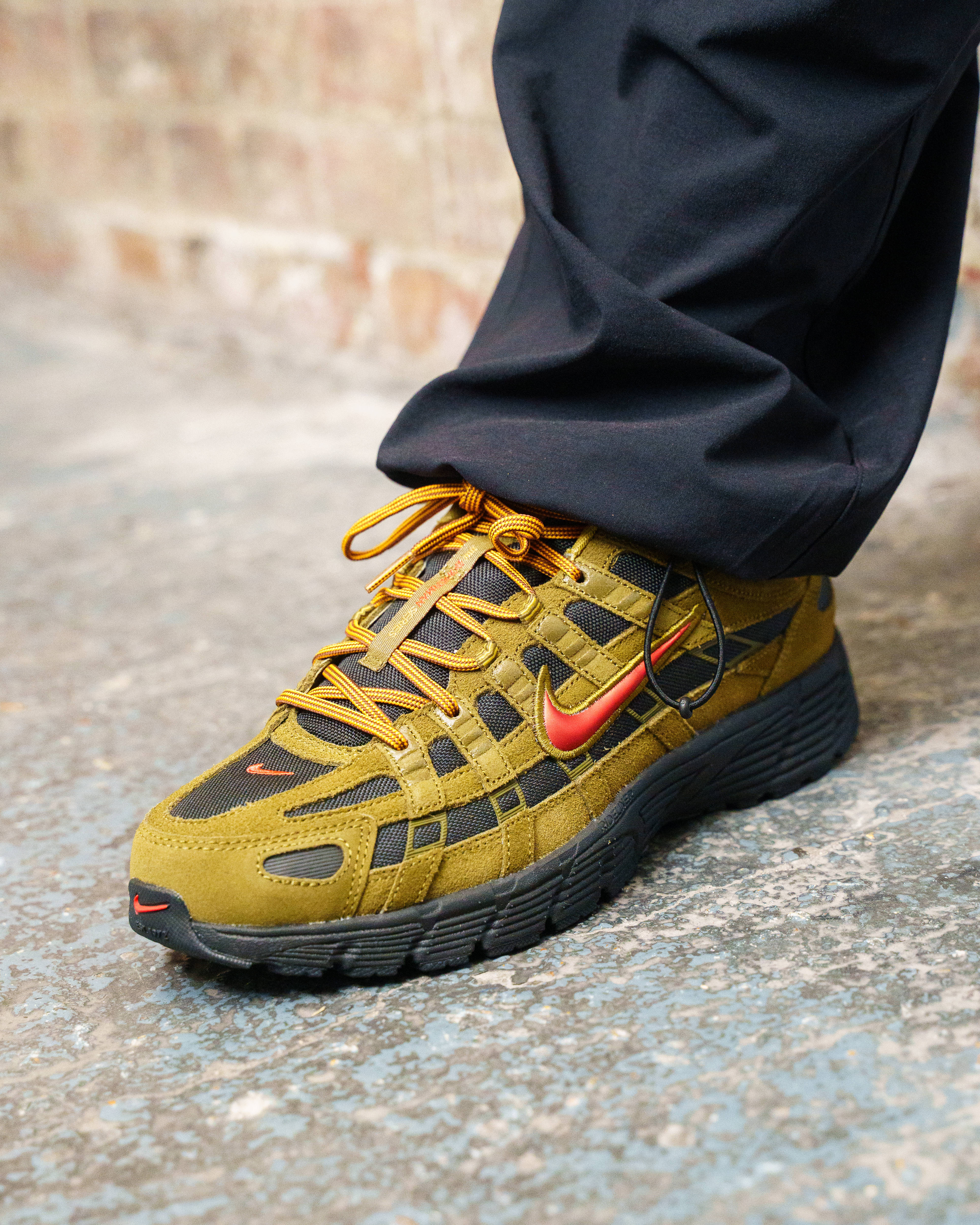 Nike P-6000 Premium Cordura Olive Flak Black