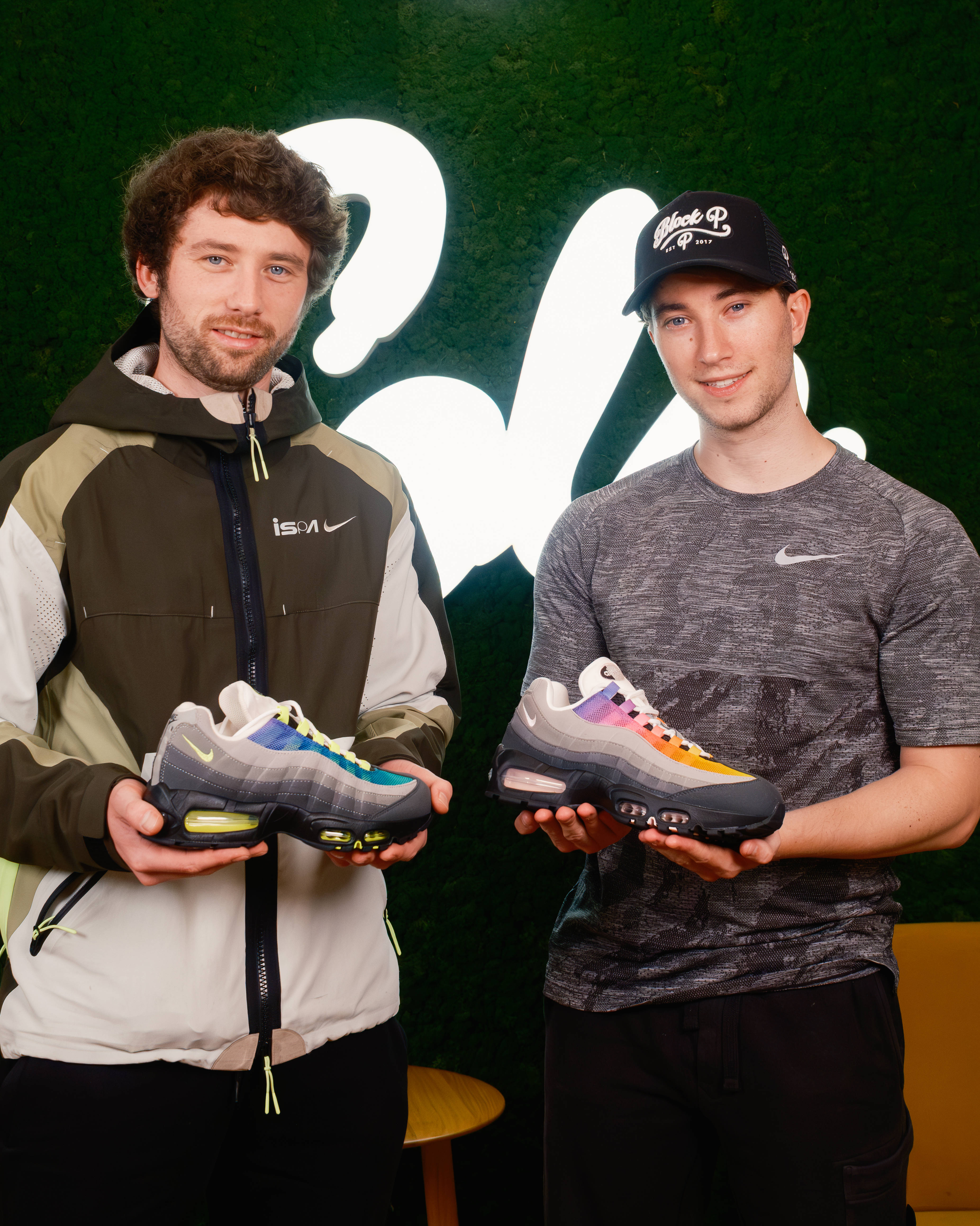 The Block P holding air max 95 lorenz og customs at the sole supplier office