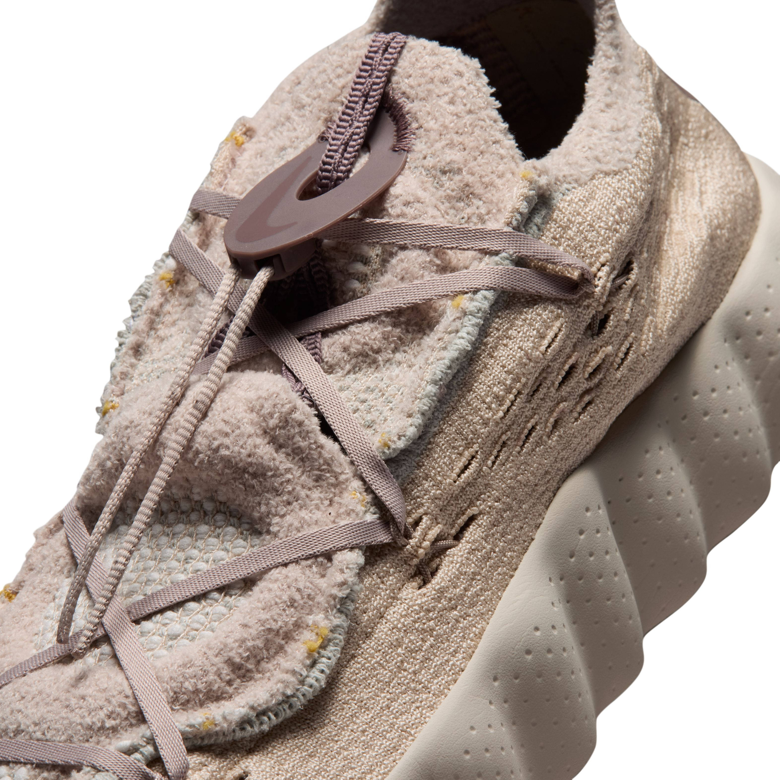 Nike Mind 002 Flyknit Fossil Stone Plum Eclipse IR2176 101 side