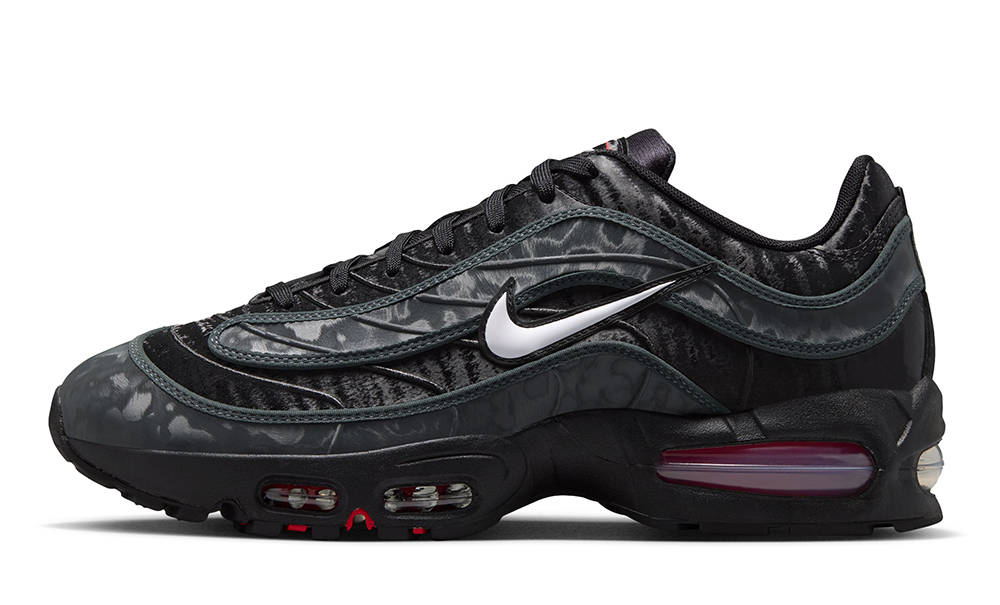 Nike Air Max Joga Bonito Black University Red IO1753-001