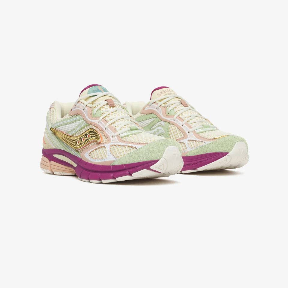 Stan Birch x Saucony ProGrid Guide 7 Stand Out S71070 2 front
