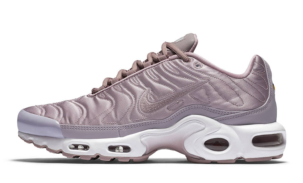 Nike TN Air Max Plus Satin Plum Fog 830768-551