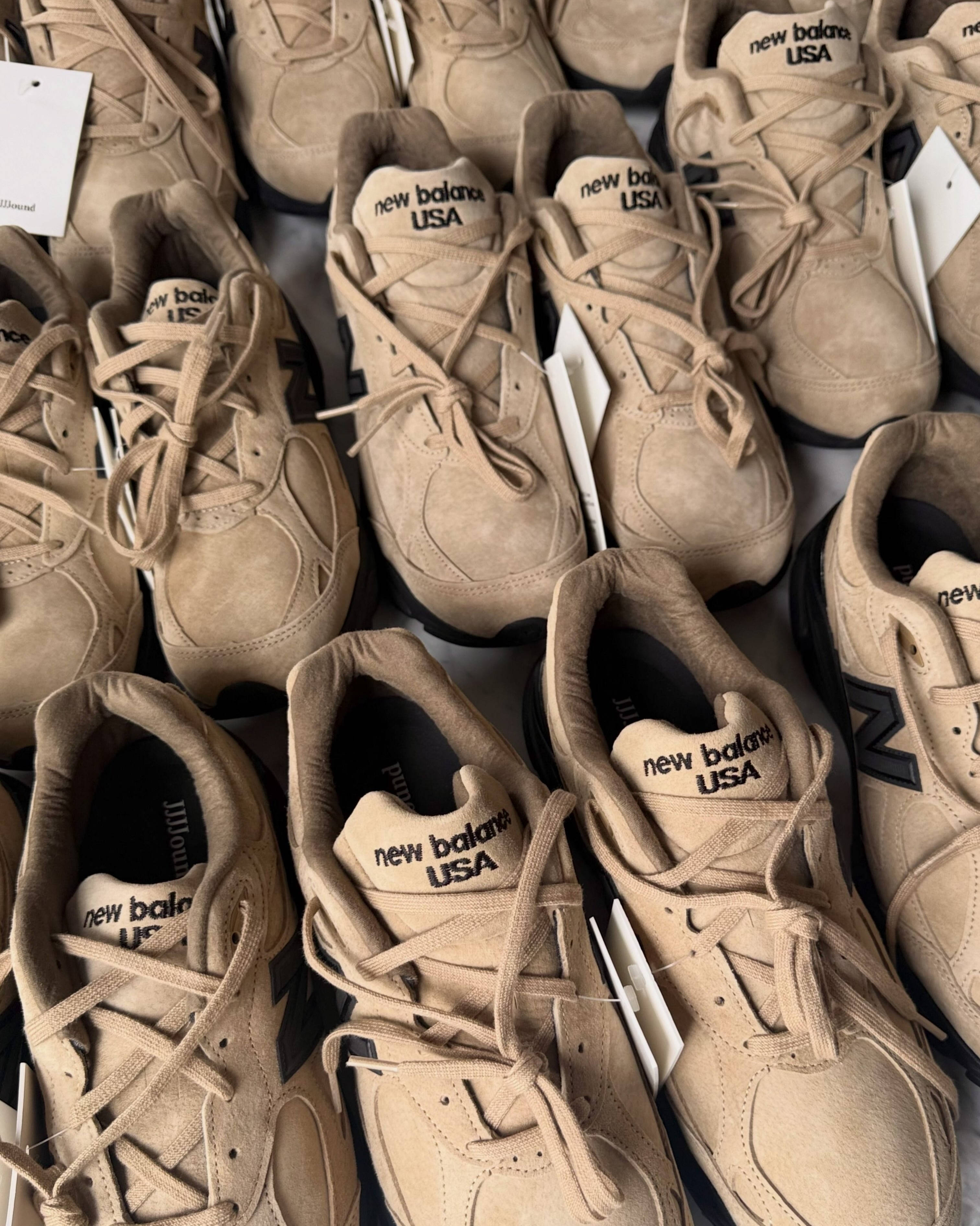 bundle of new balance 990v3 x jjjjjound Tan Suede