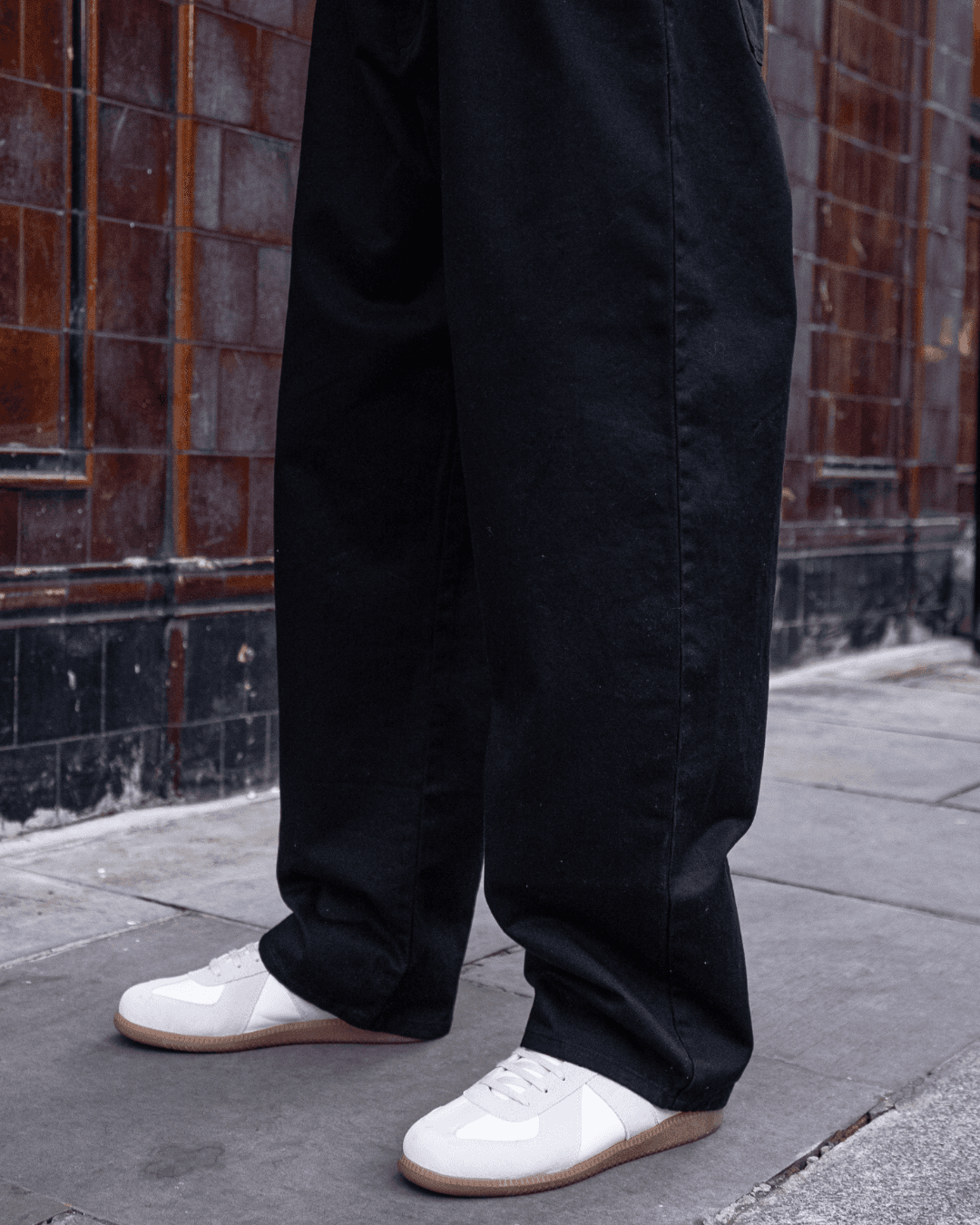 Barrel Leg Trousers Black