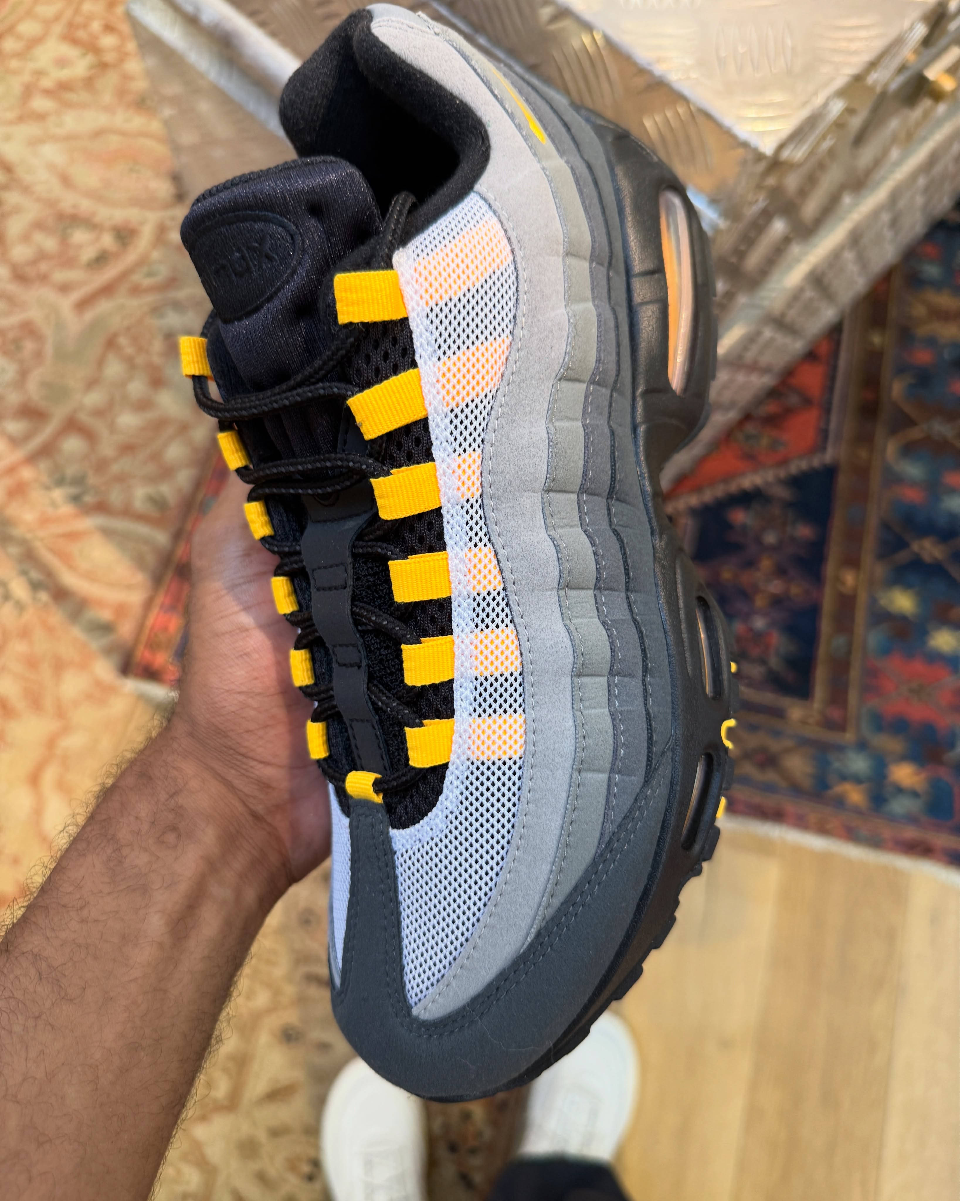 nike air max plus 95 yellow