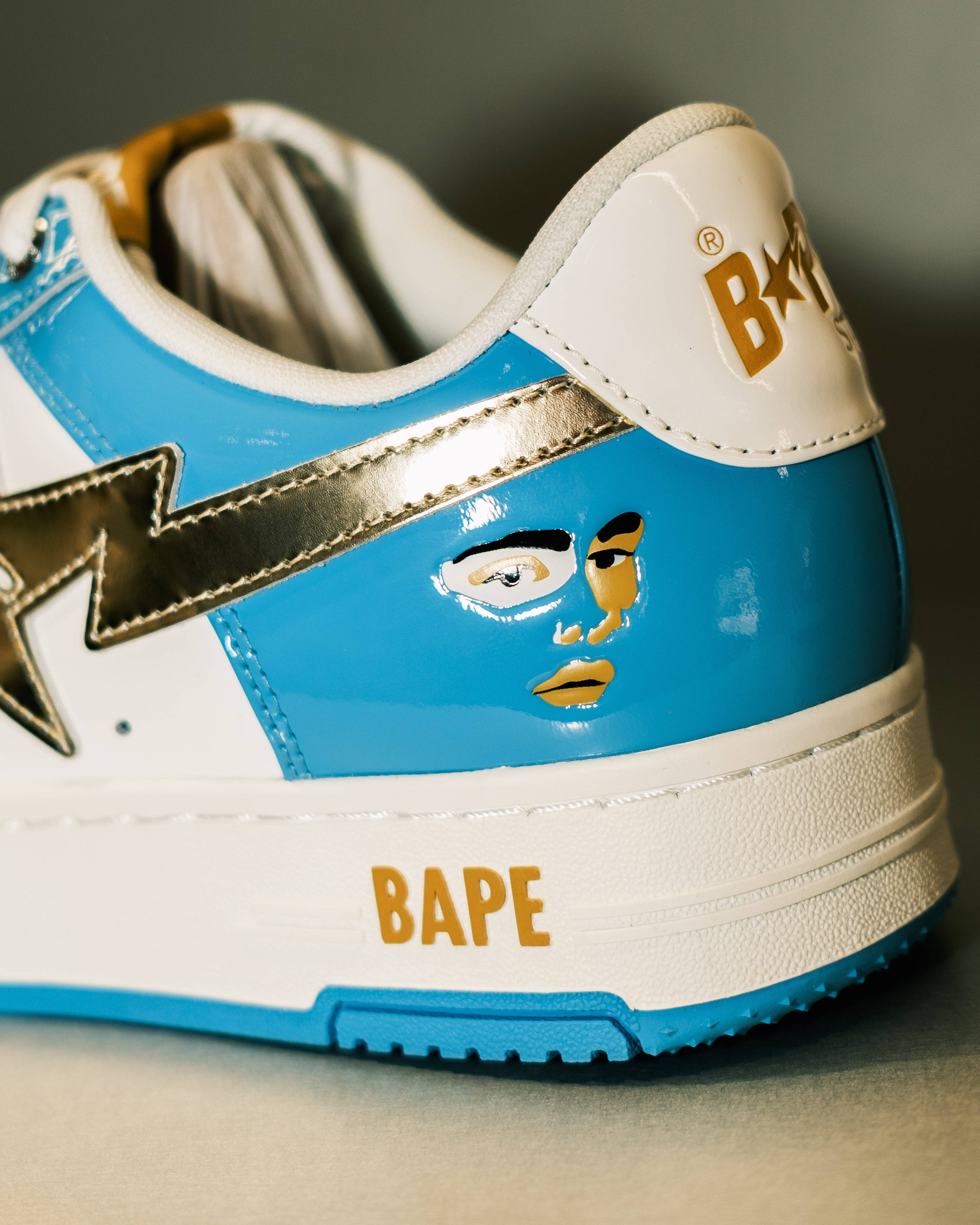 sneakerdenn designed Uraguay colourway bapesta heel detail