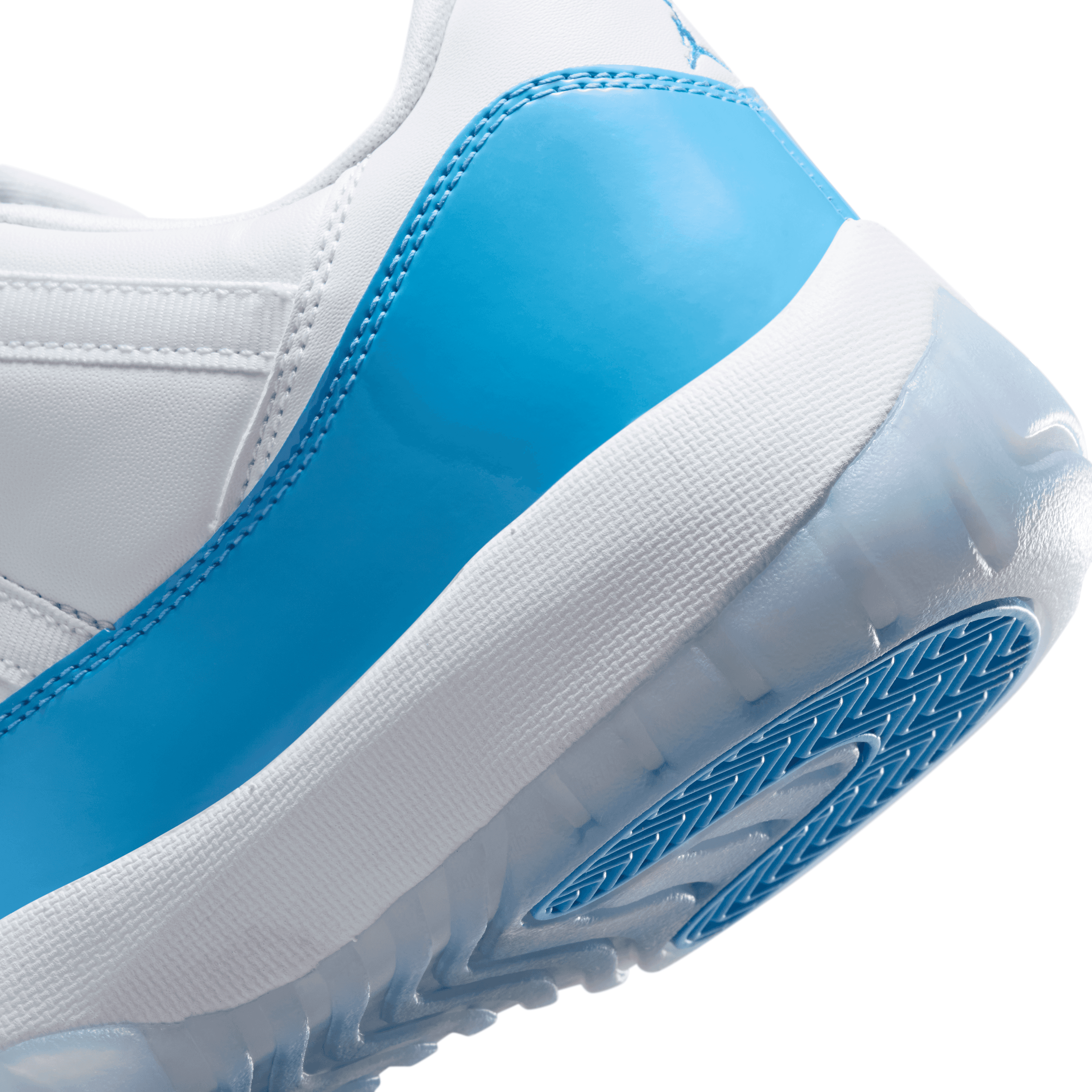 Air jordan 11 low unc