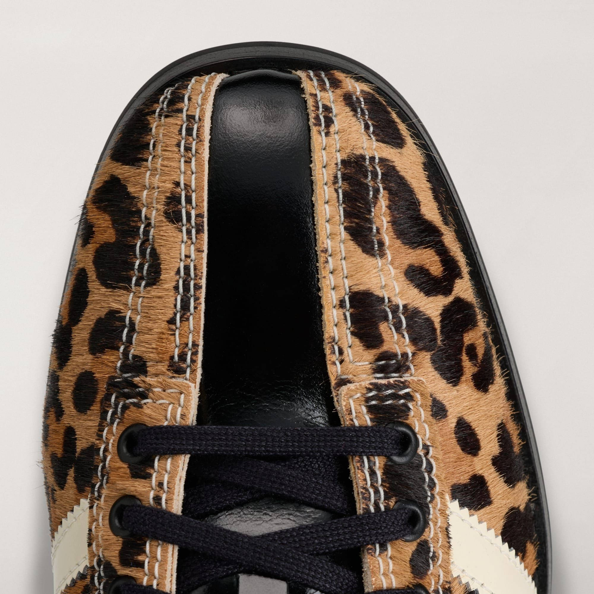 Brain Dead x adidas Samba Bowling Cheetah KH8143 toe