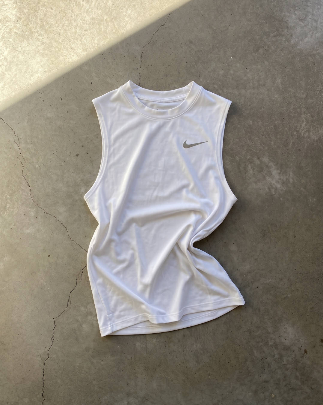 Nike sleeveless t-shirt