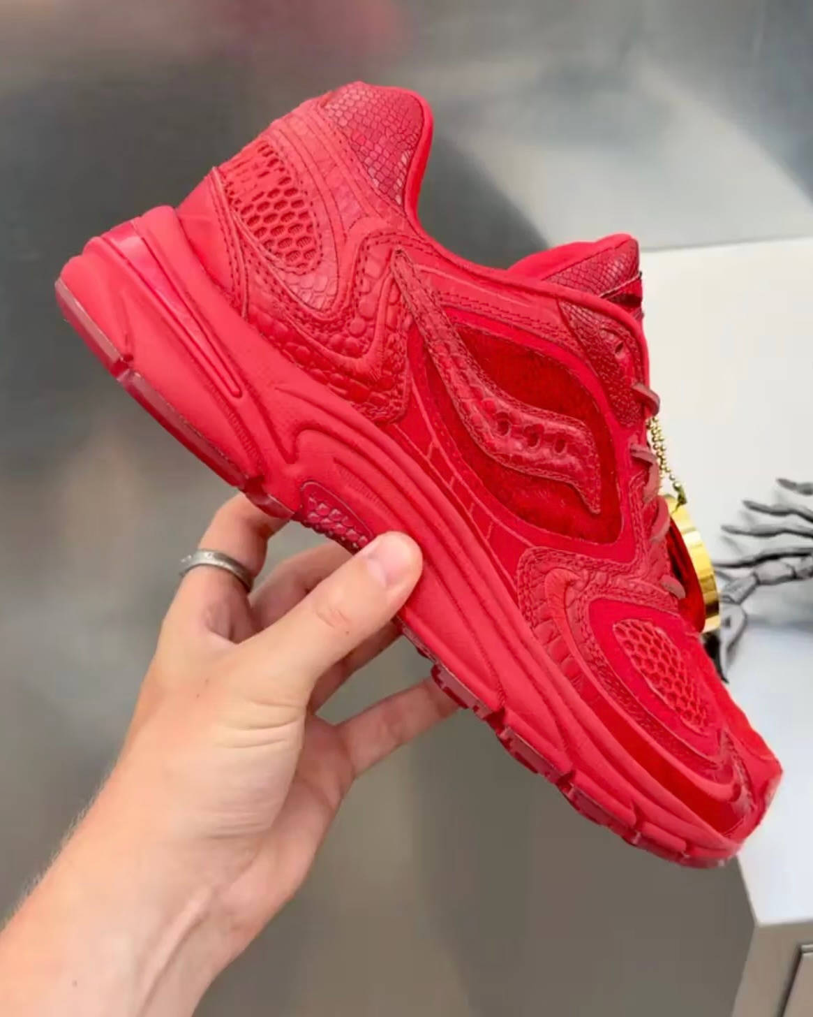 Saucony