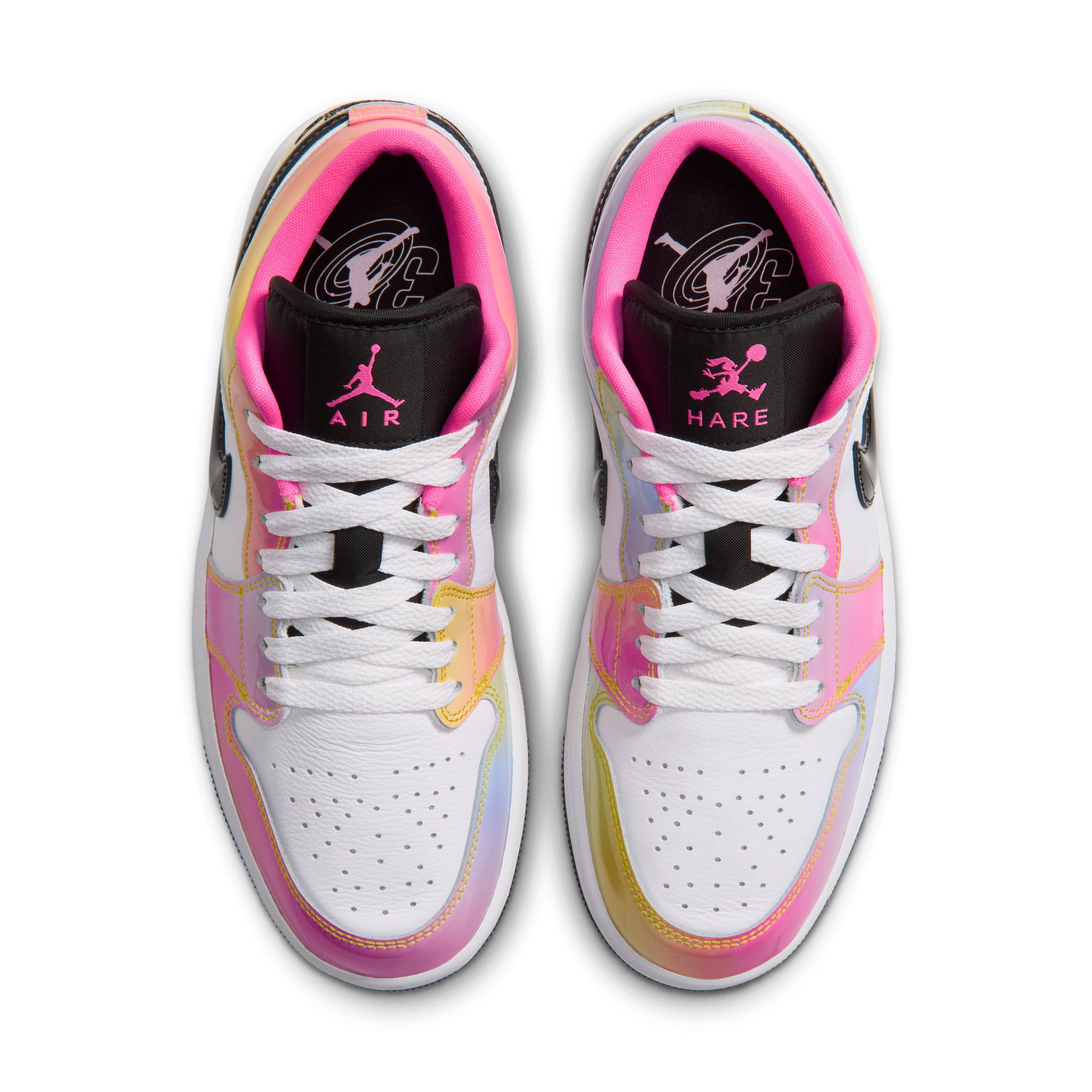 Air Jordan 1 Low Lola Bunny IX6038 100 middle