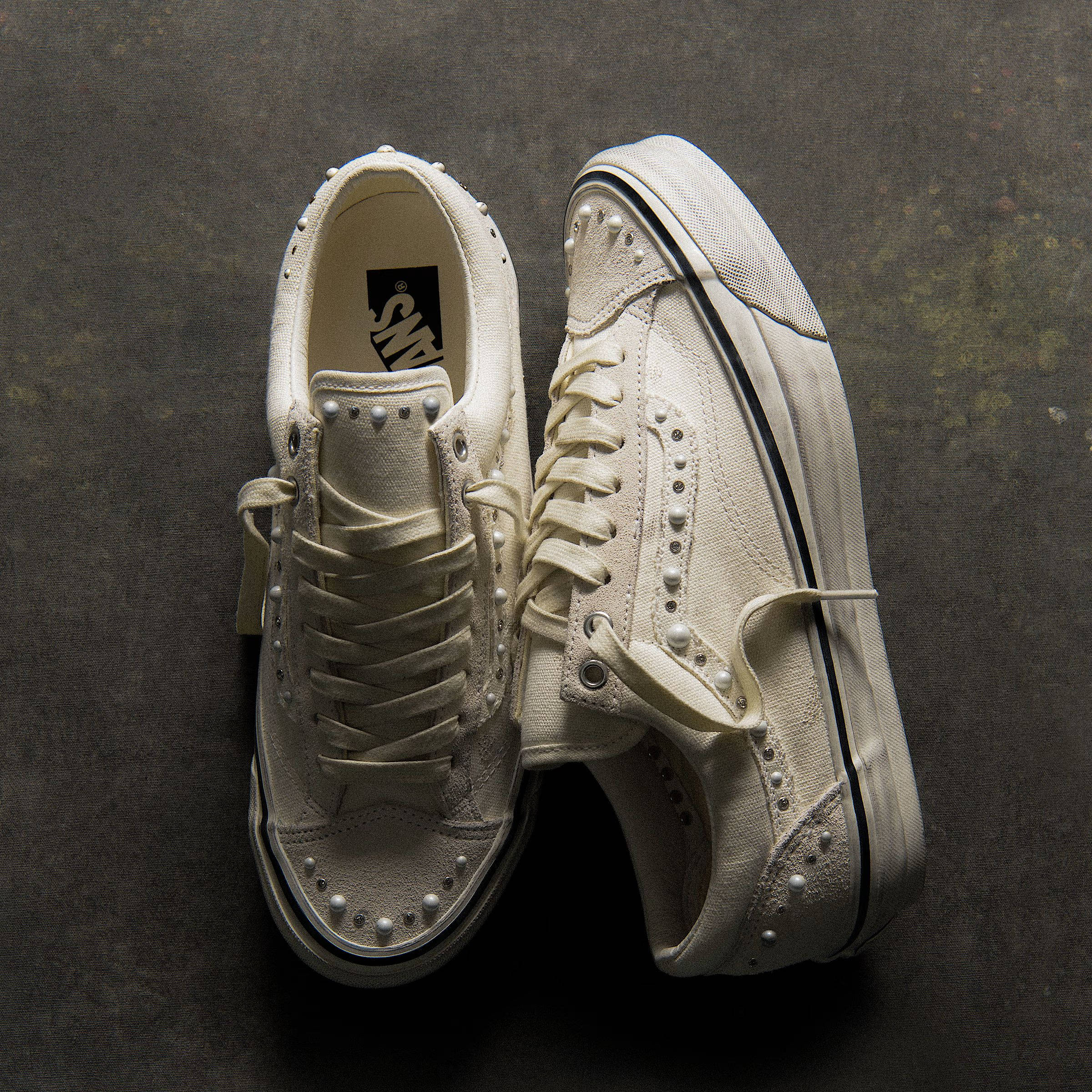 Vans Old Skool 36 Pearlized White VN000ZB8CDA lifestyle