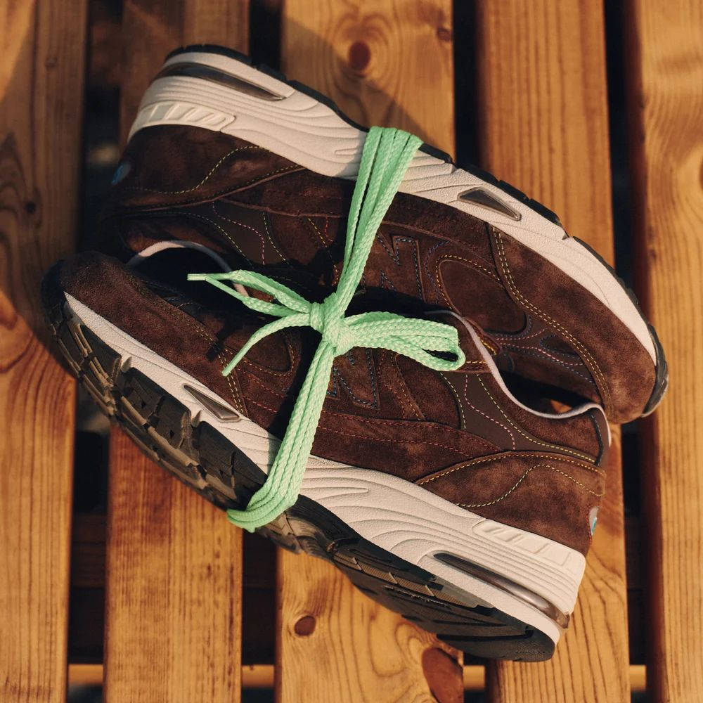 Bleue Burnham x New Balance 991v1 Pinecone Brown from top