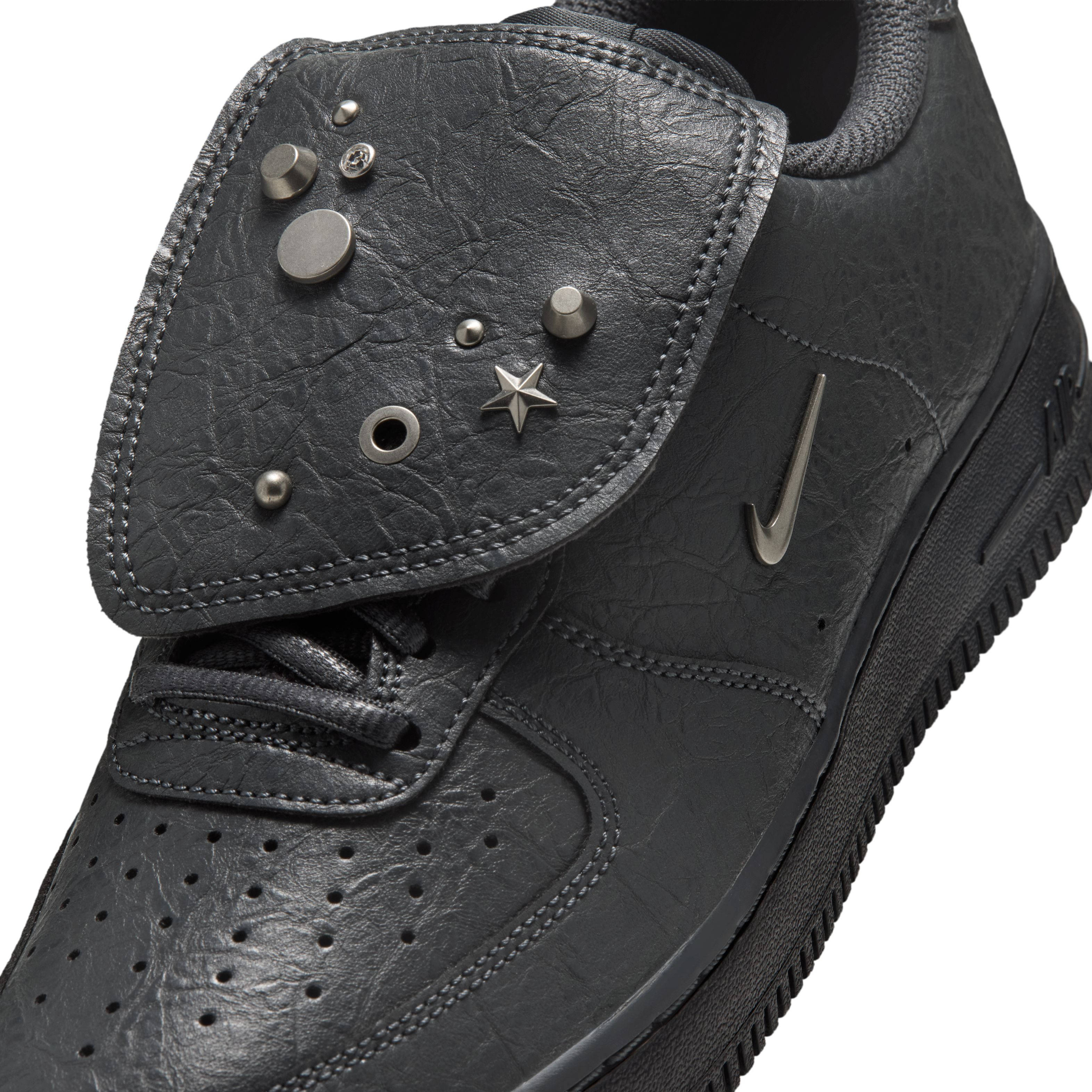 Nike Air Force 1 Low Anthracite IZ9073 060 tongue
