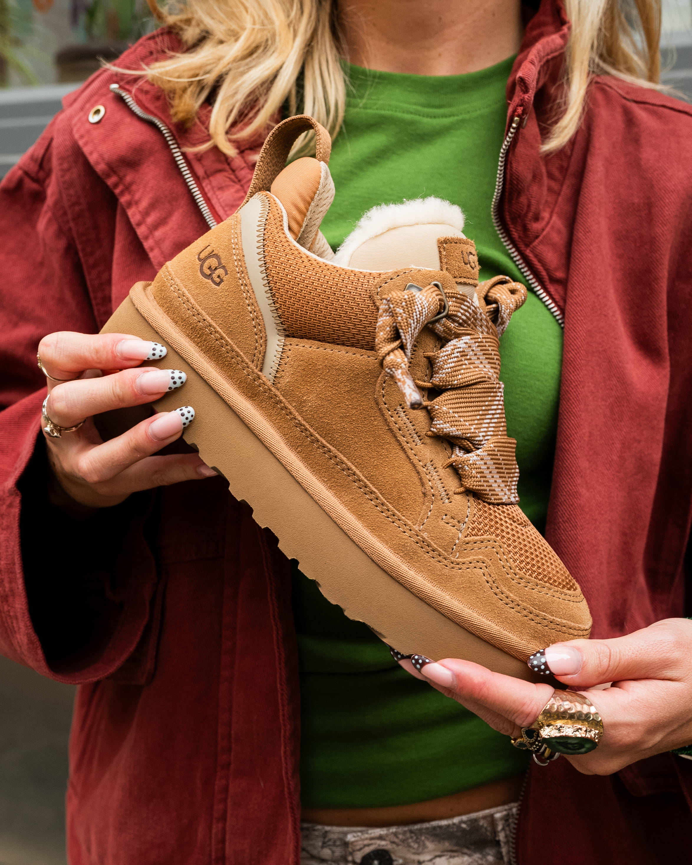 UGG Lowmel Chestnut