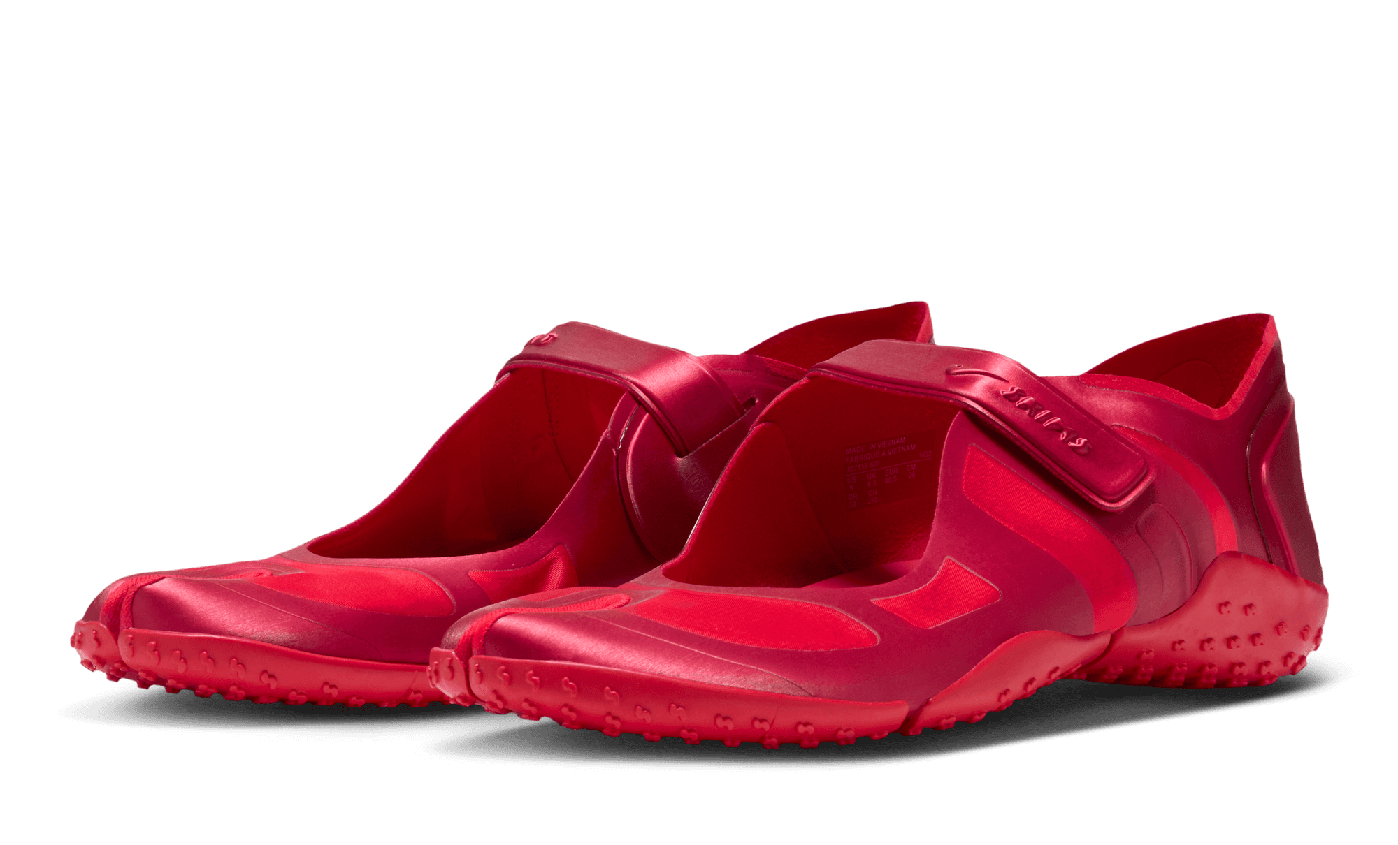 NikeSKIMS Rift Satin Red IQ7158-601 front