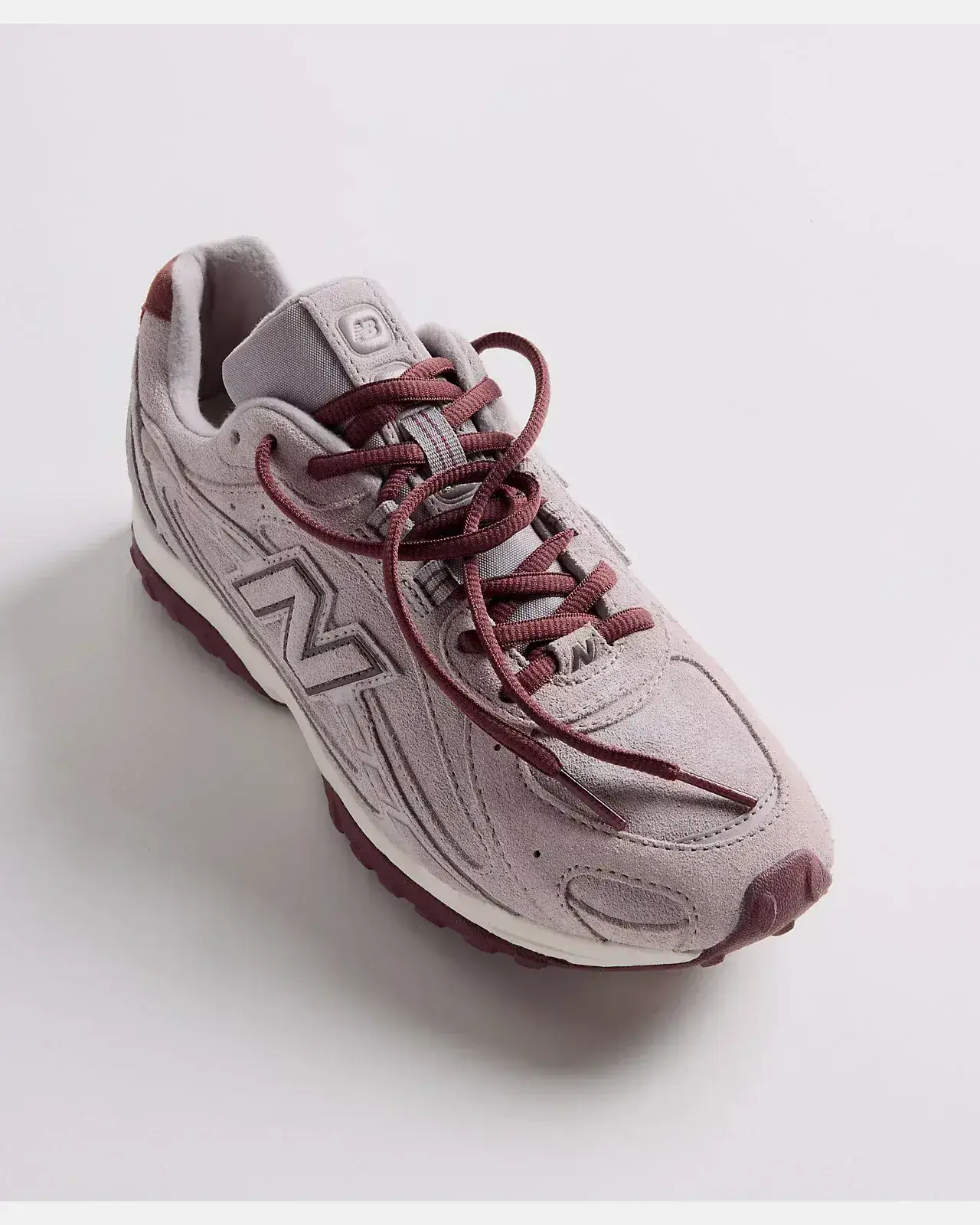 New Balance 204L