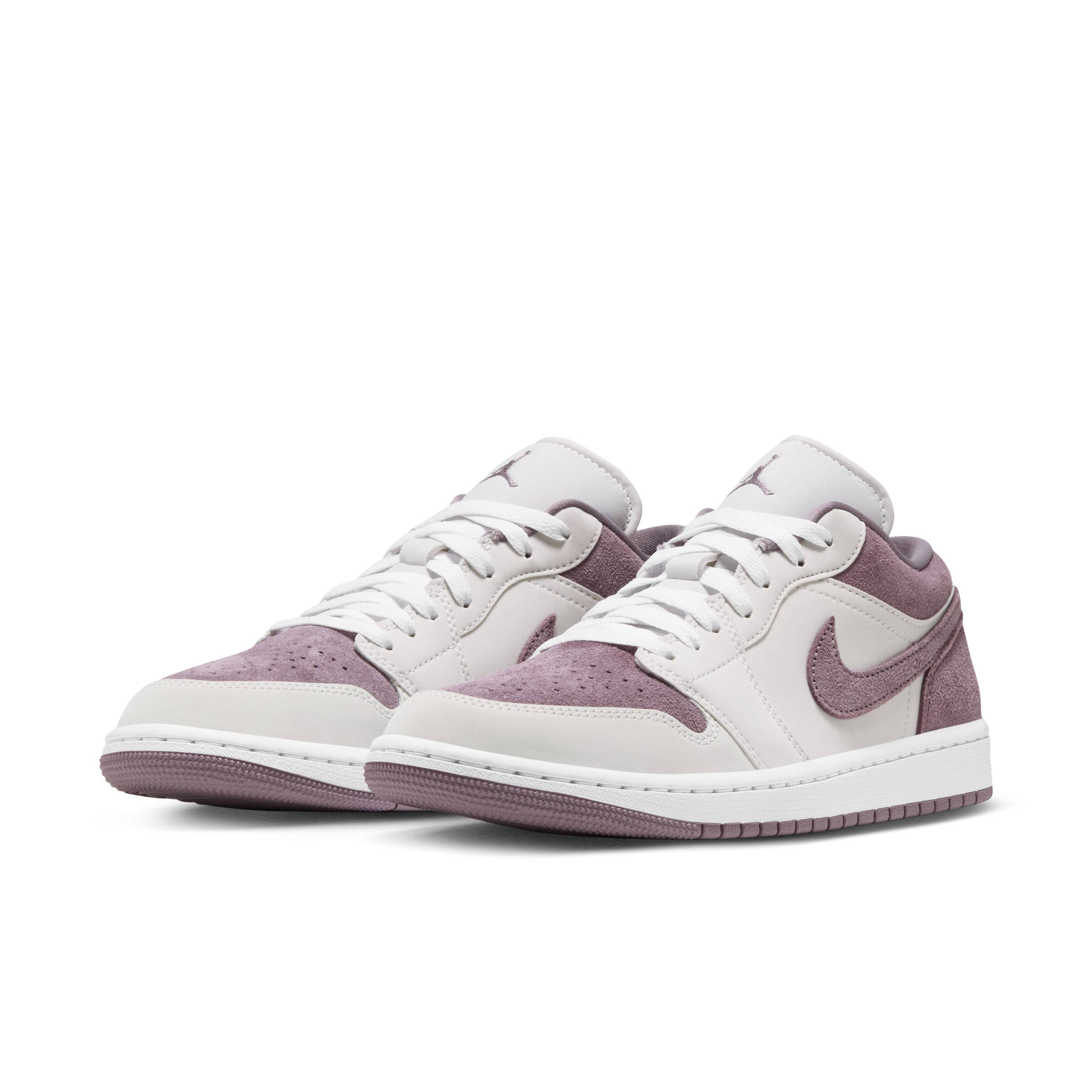 Air Jordan 1 Low Swan Purple Smoke DC0774 117 front