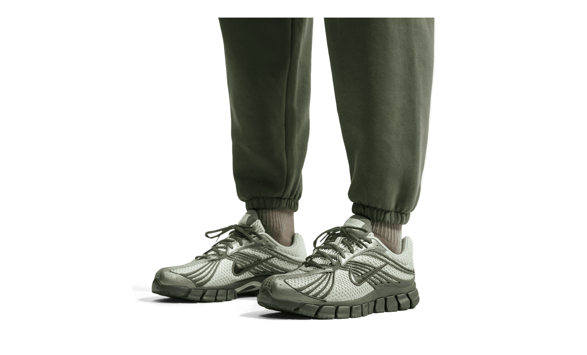 Nike Zoom Skylon 11 Spruce Fog Cargo Khaki IU1869-301 on foot