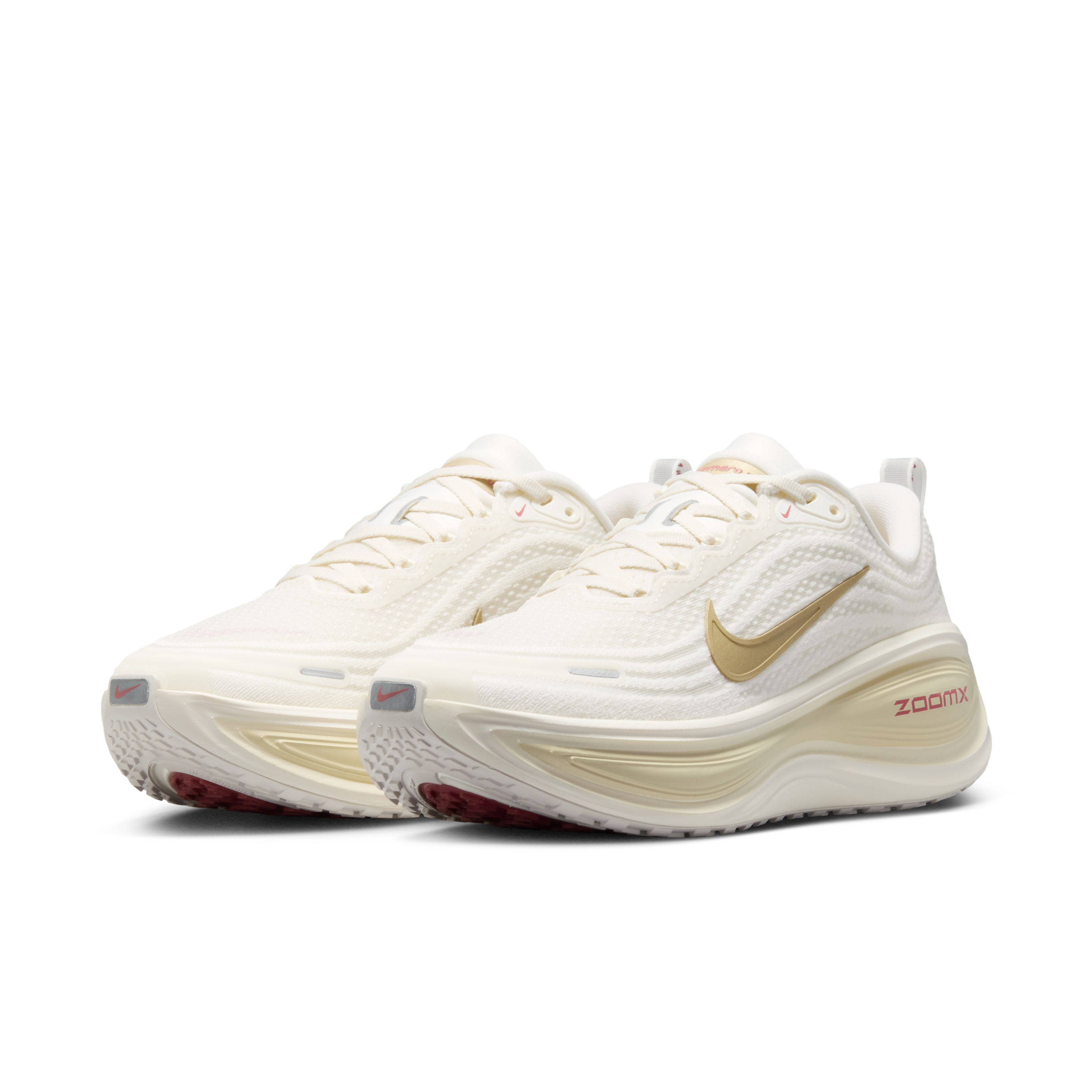 Nike Vomero Plus Sail Light Khaki Gold HV8154 109 front