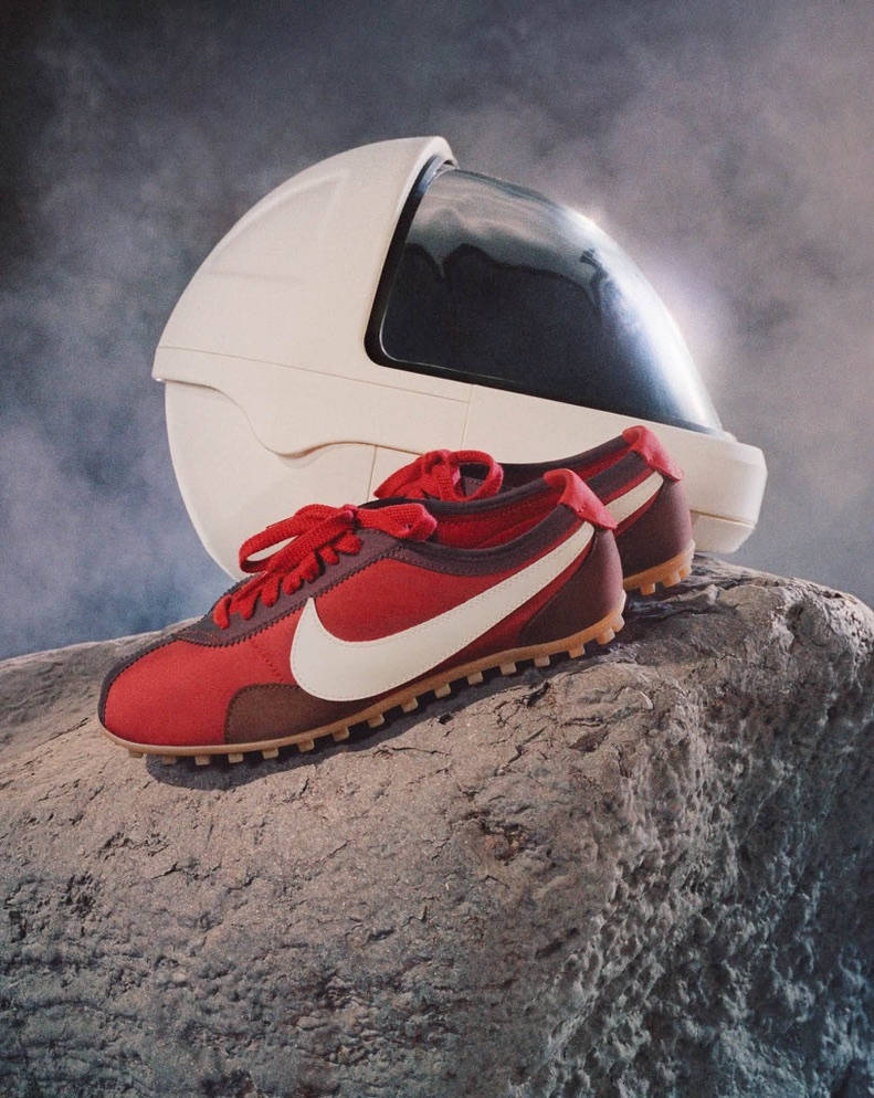 Nike moon