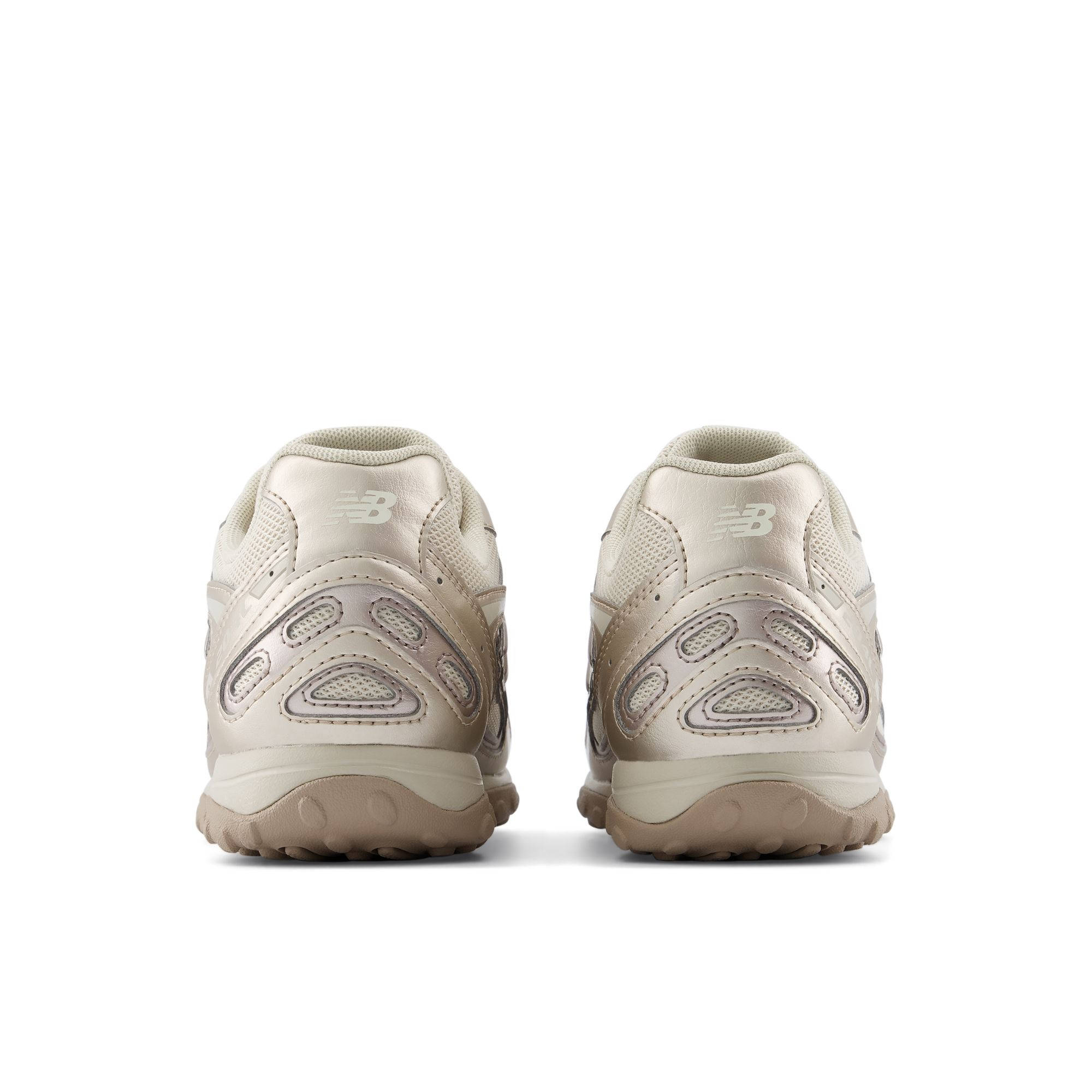 New Balance 204L Timberwolf Light Gold Metallic U204LCMB back