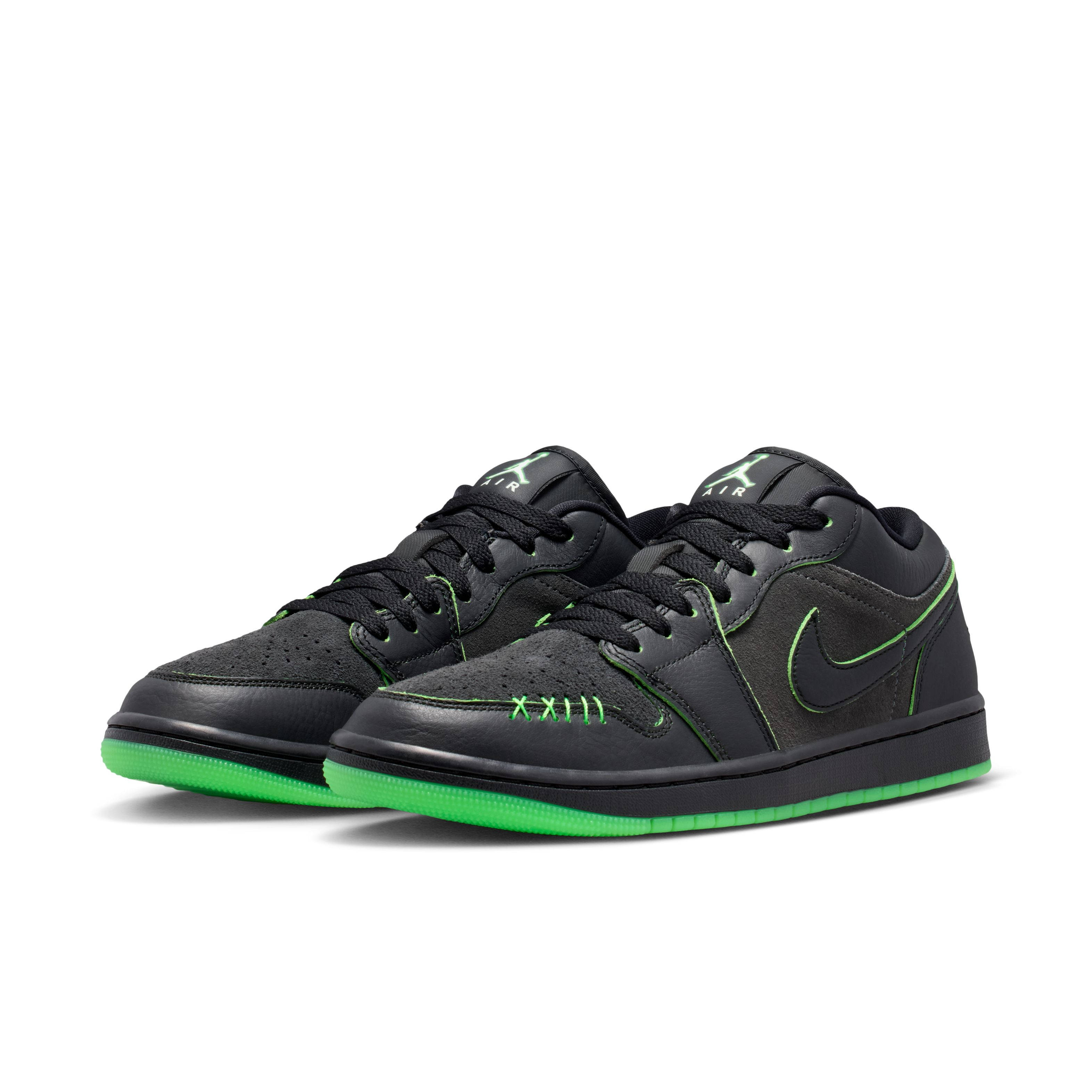 Air Jordan 1 Low Halloween IQ5494 001 front