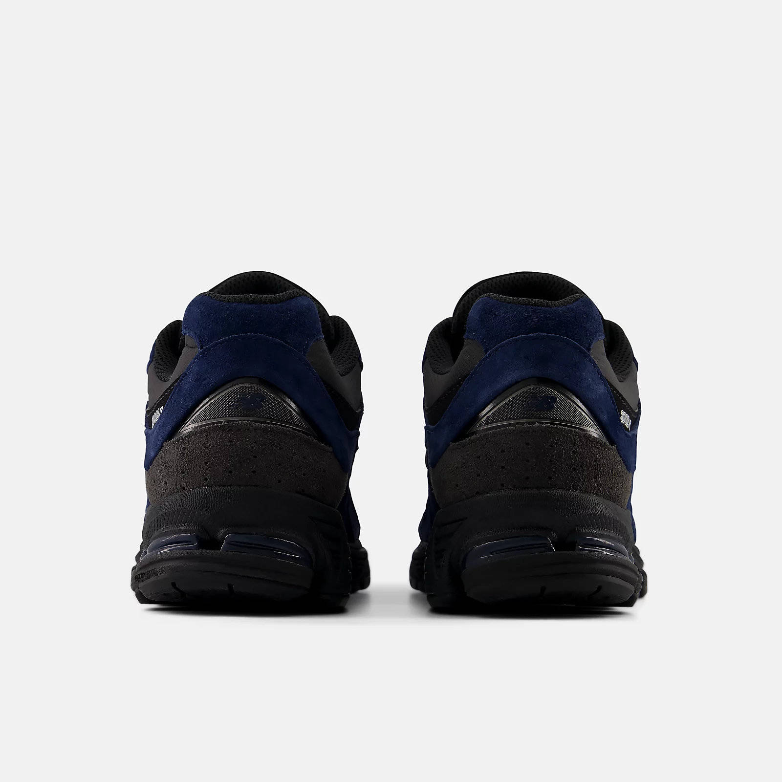 New Balance 2002R Dark Night Black U20023FV back