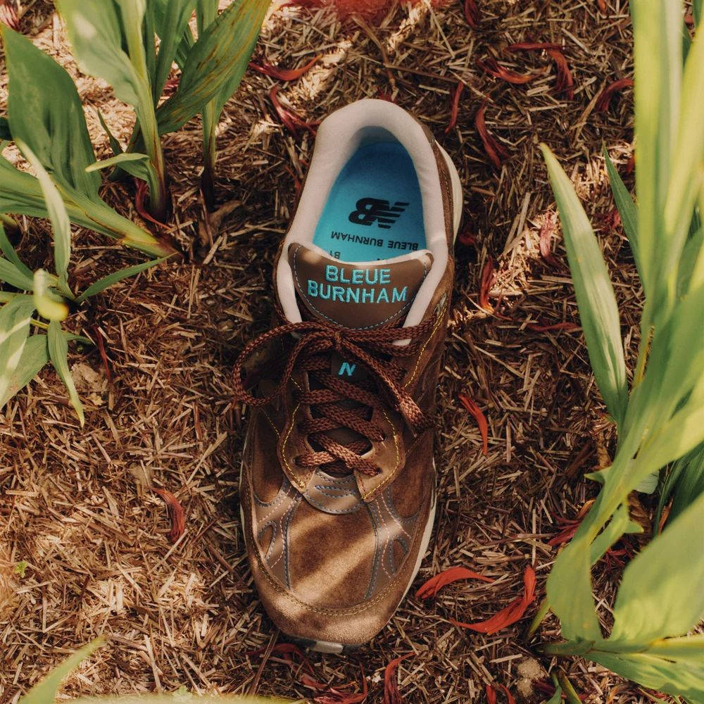 Bleue Burnham x New Balance 991v1 Pinecone Brown lifestyle