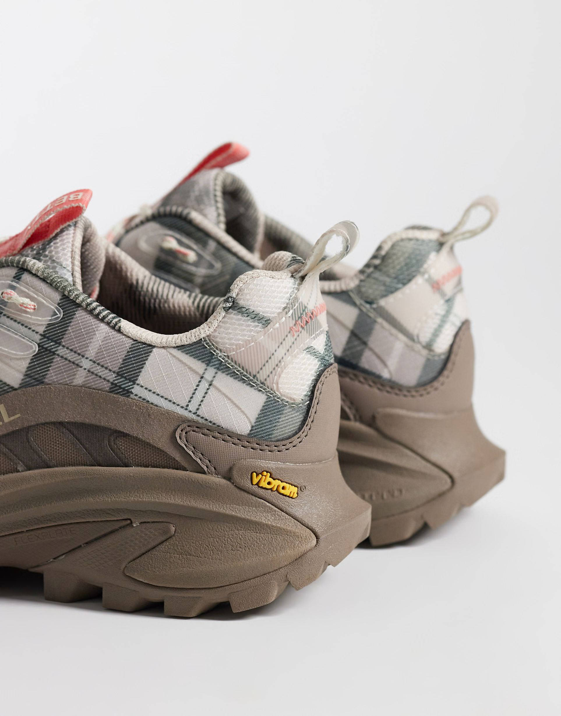 Sweaty Betty x Merrell Moab Speed 2 GORE TEX Sand heel