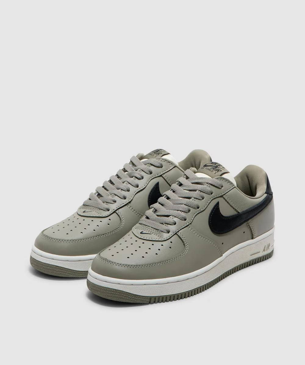Nike Air Force 1 '01 Light Army IV4501 300 front