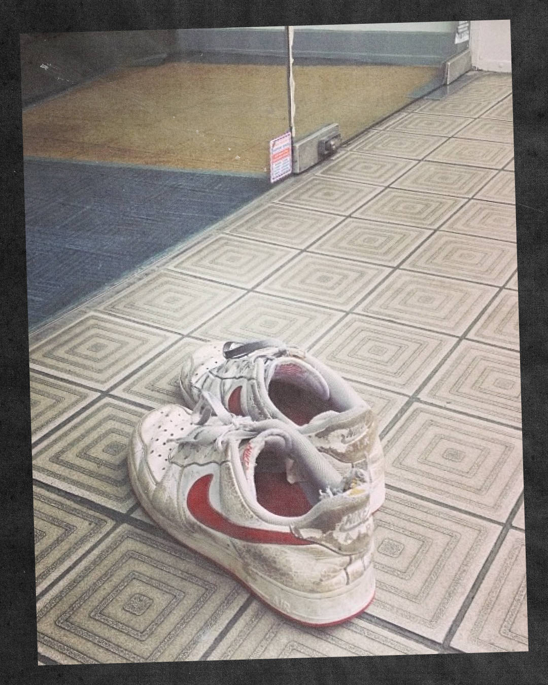 gary warnett's battered air force 1s