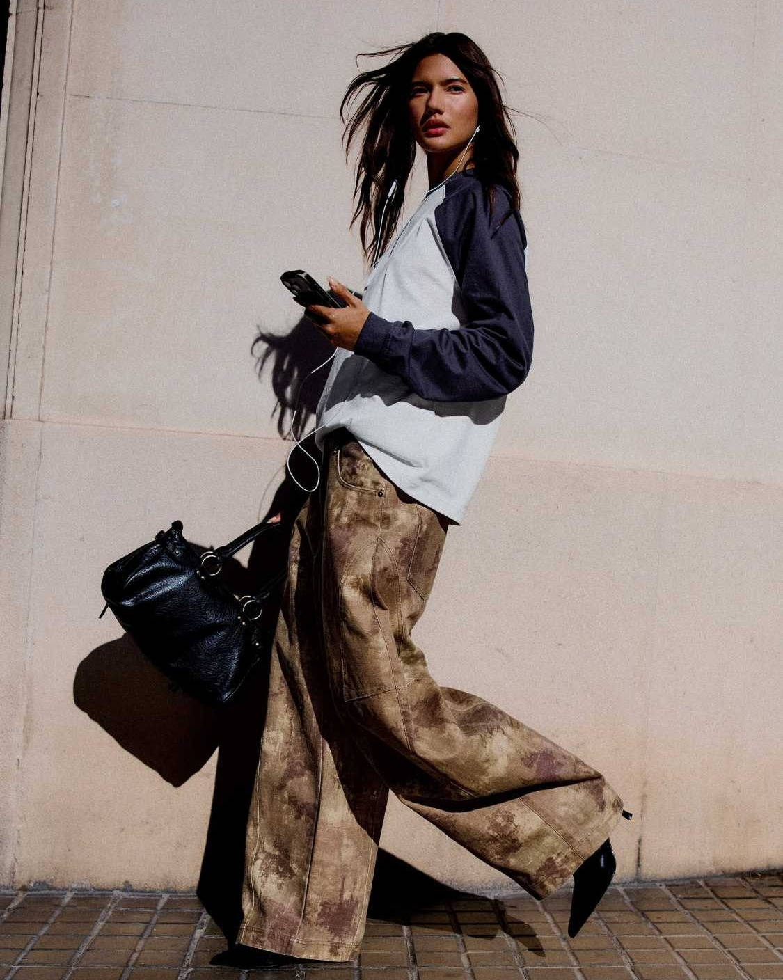 Bershka Printed barrel trousers in brown