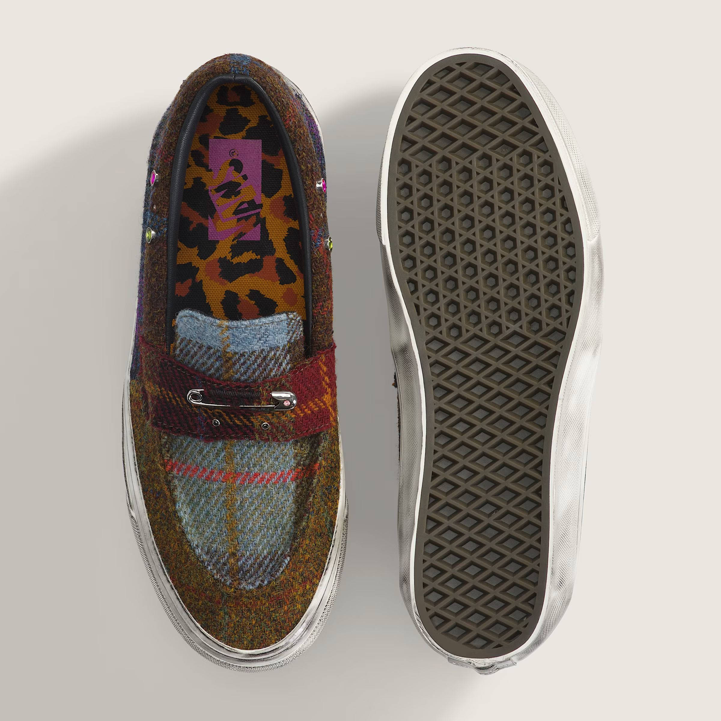 Harris Tweed x Vans Premium Loafer 53 Brown VN000Y8MCYL middle