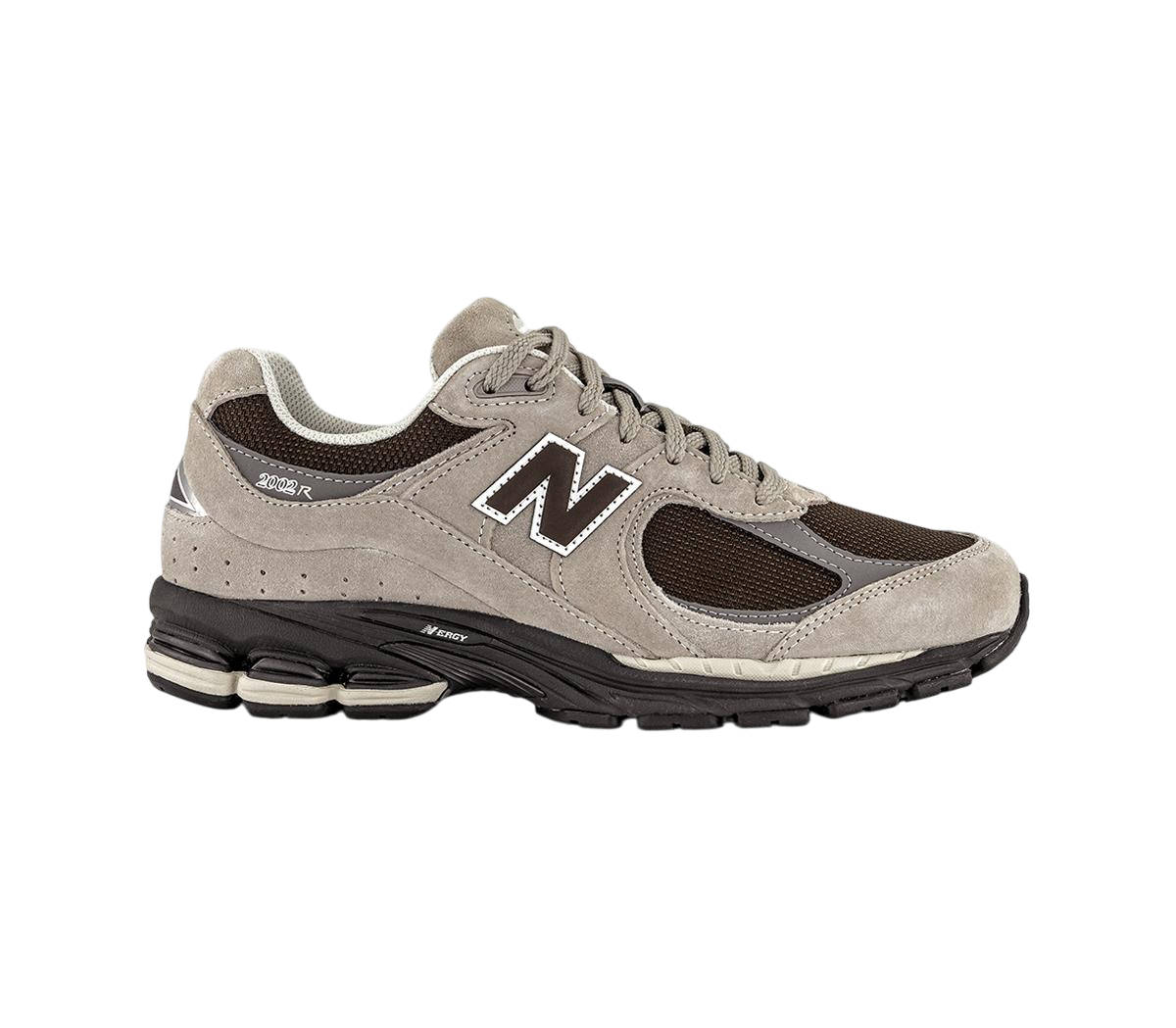2002 Trainers Arid Stone Black